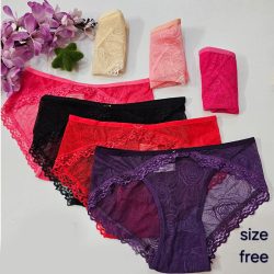 شورت زنانه نیمه فانتزی توری گلدار