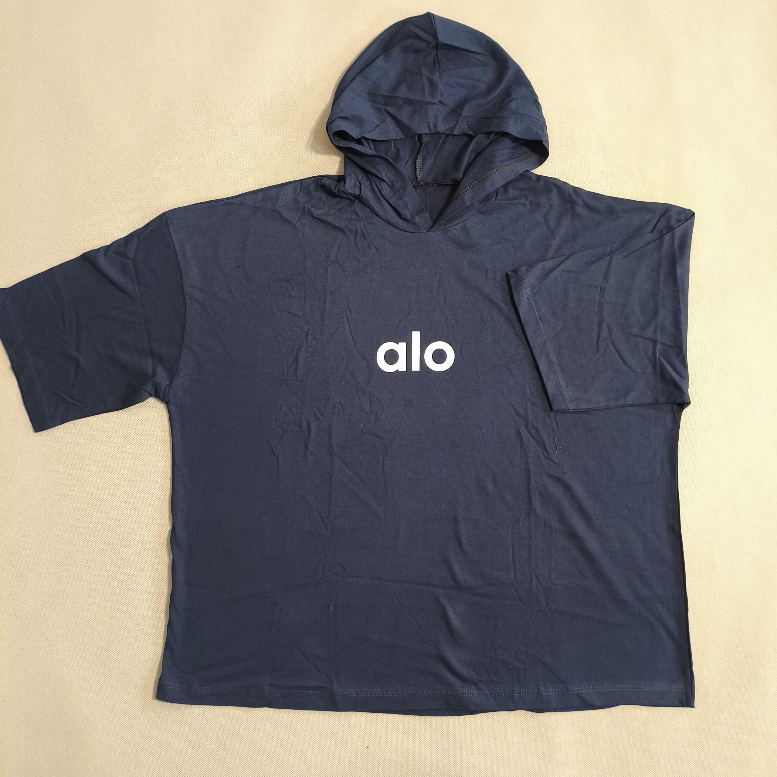تیشرت باکسی کلاهدار الو (alo) 3 تیشرت باکسی کلاهدار الو (alo) - Image 3