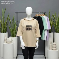تیشرت باکسی کلاهدار میومیو (miu miu)