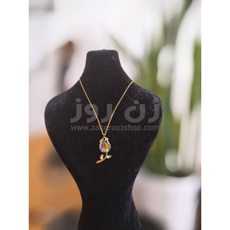 گردنبند گل رز هفت رنگ نگین دار مخراج کاری شده با زنجیر قلبی طلایی رنگ ثابت 1 گردنبند گل رز هفت رنگ نگین دار مخراج کاری شده با زنجیر قلبی طلایی رنگ ثابت