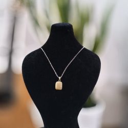 گردنبند سنگ یشم افغان با زنجیر دیپلمات استیل (طراحی لوکس و رسمی)