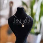 گردنبند مروارید شل با رینگ نگین‌دار درخشان و زنجیر استیل-کلاسیک و مجلسی